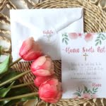 Vabilo za Sveti krst - floral in marelična + nalepka