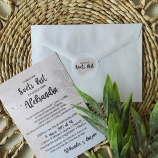 Krstno vabilo s kuverto in nalepko